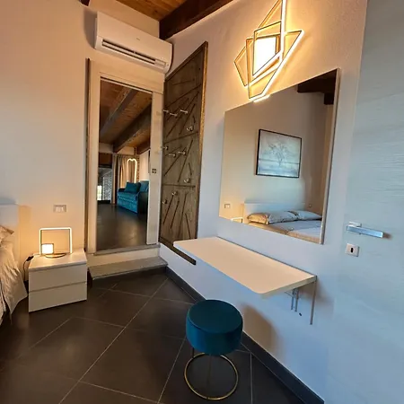 Risaltro Alloggio per agriturismo Trino